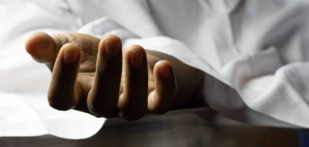 Tipper lorry overturns at quarry, driver dies uxwlf9ydvxp63gyfw1hhhrg3olthnhfa1va6sabf